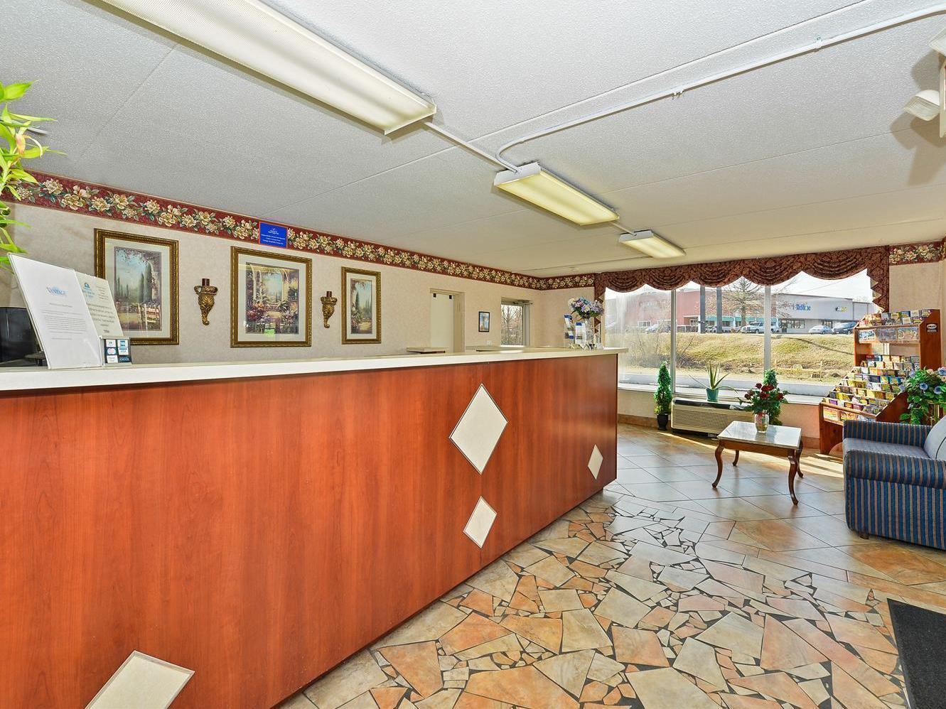 Americas Best Value Inn And Suites Knoxville Ngoại thất bức ảnh
