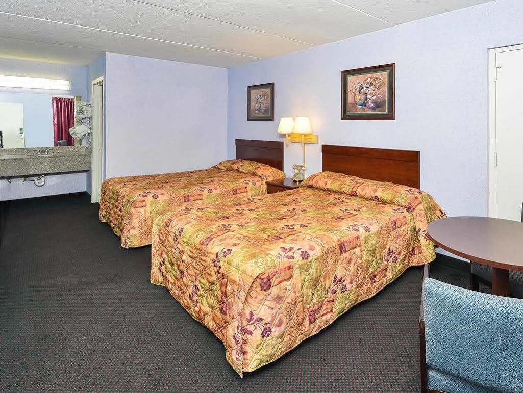 Americas Best Value Inn And Suites Knoxville Ngoại thất bức ảnh